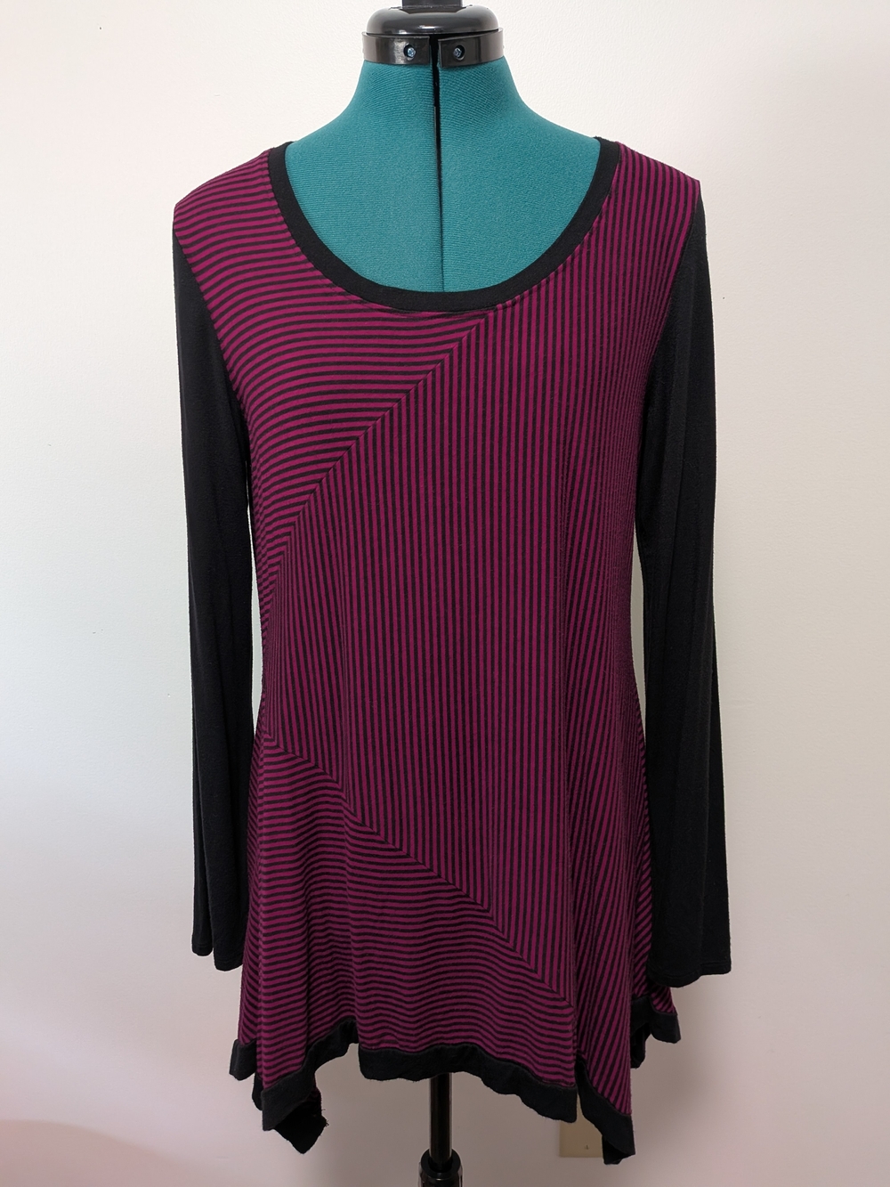 Chelsea & Theodore Black and Magenta Striped Long Sleeve Swing Top